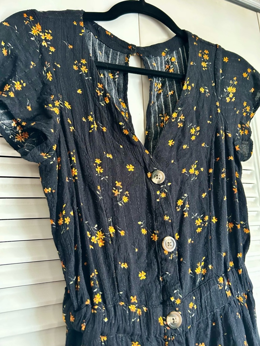 American Eagle Black Floral Button Front Mini Dress XS Short Sleeve V-Necklaces - Picture 4 of 6